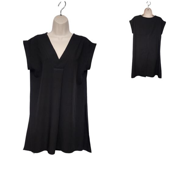 Cupio V-Neckline Short Sleeve Lo-Hi Tunic Blouse Size Medium Color Black - Picture 1 of 8